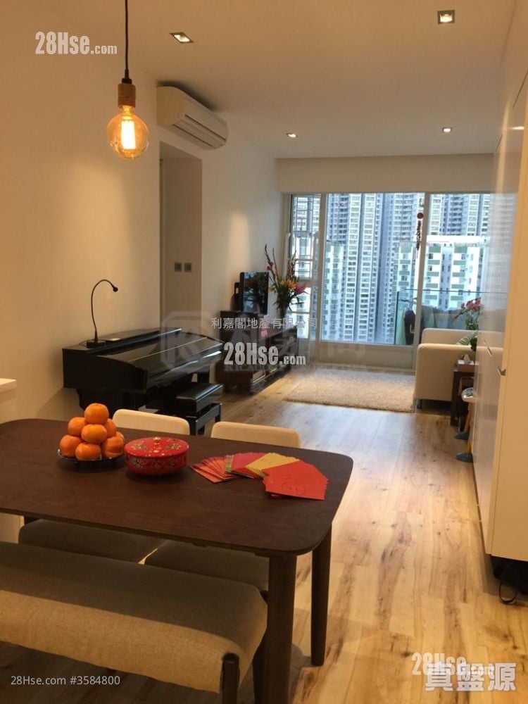 The Orchards Sell 2 Bedrooms , 1 Bathroom 616 ft²