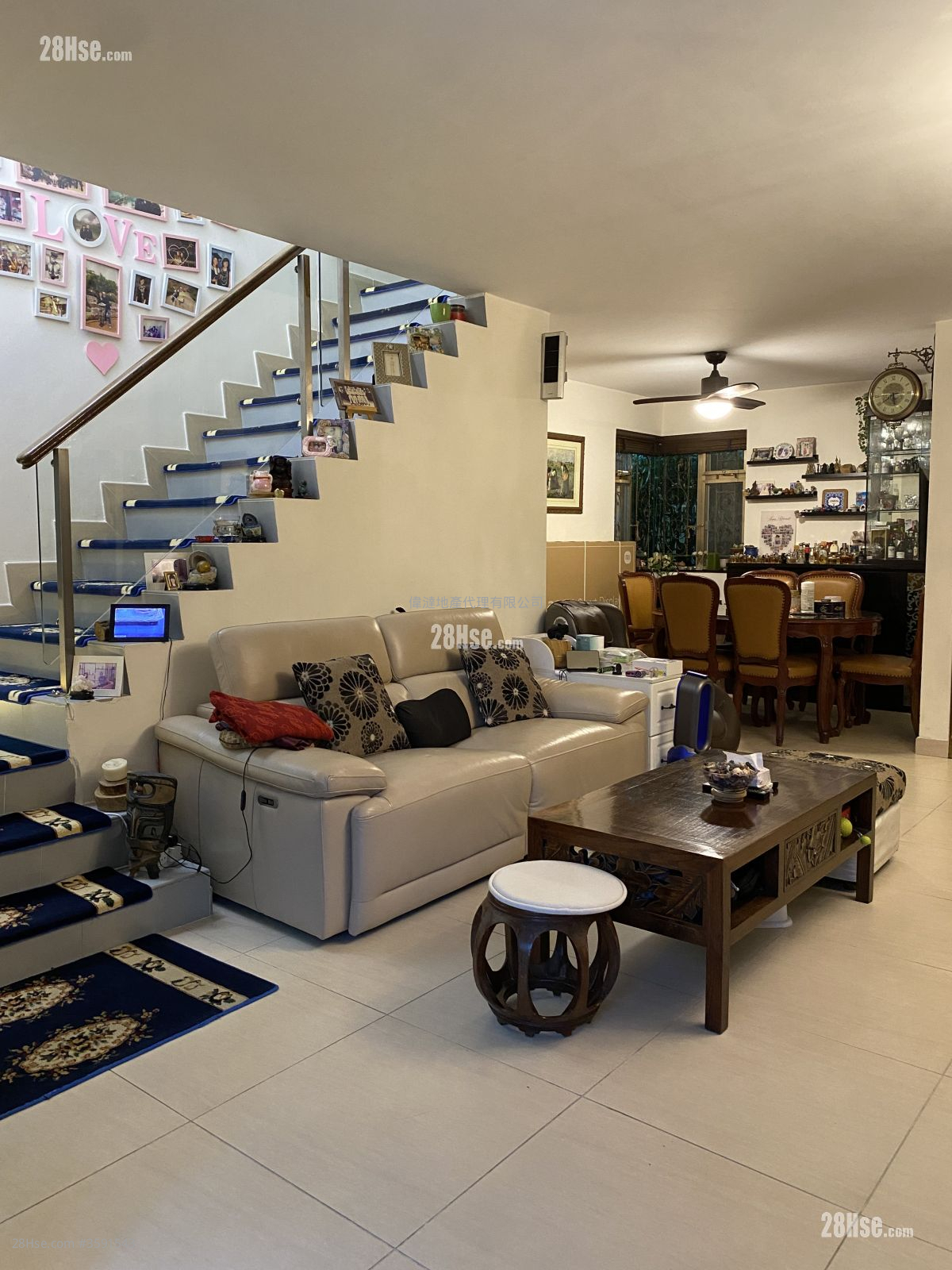 村屋 售盘 4 房 , 3 浴室 1,400 平方尺