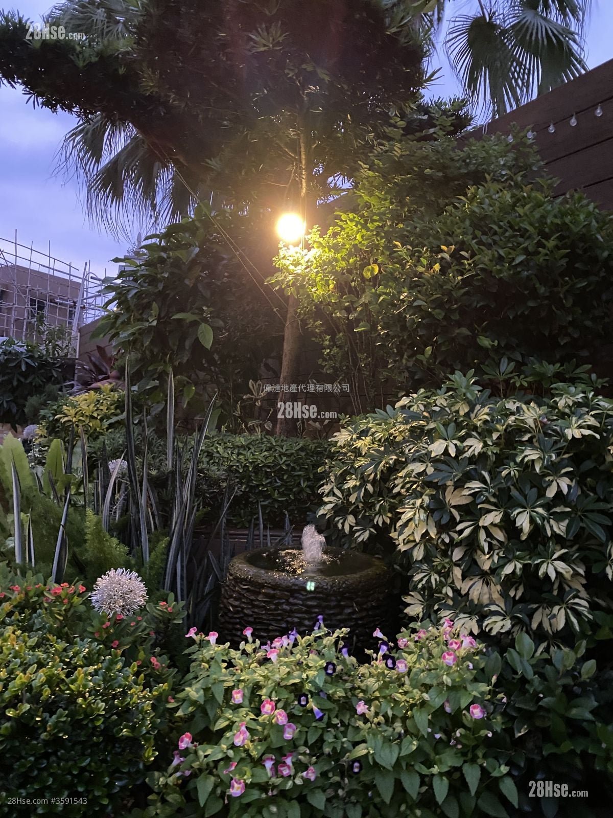 村屋 售盘 4 房 , 3 浴室 1,400 平方尺