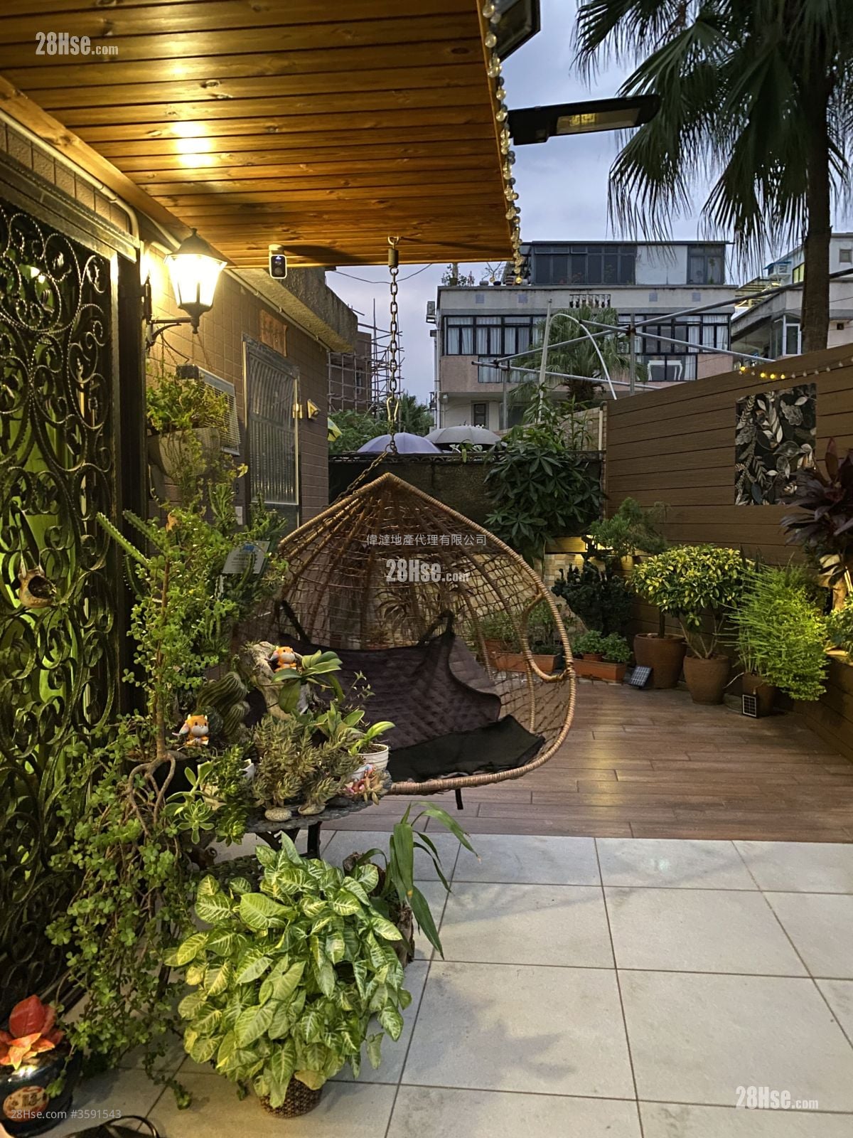 村屋 售盘 4 房 , 3 浴室 1,400 平方尺