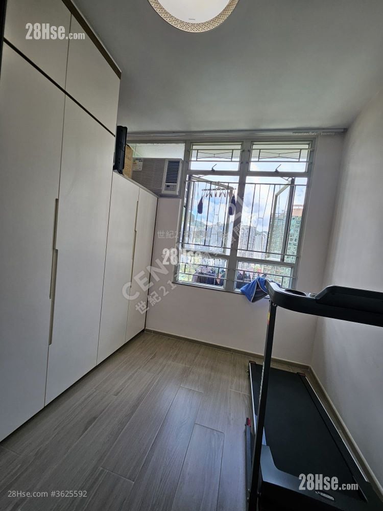 Kam Fung Court Sell 432 ft² Kam Fung Court Sell 432 ft²