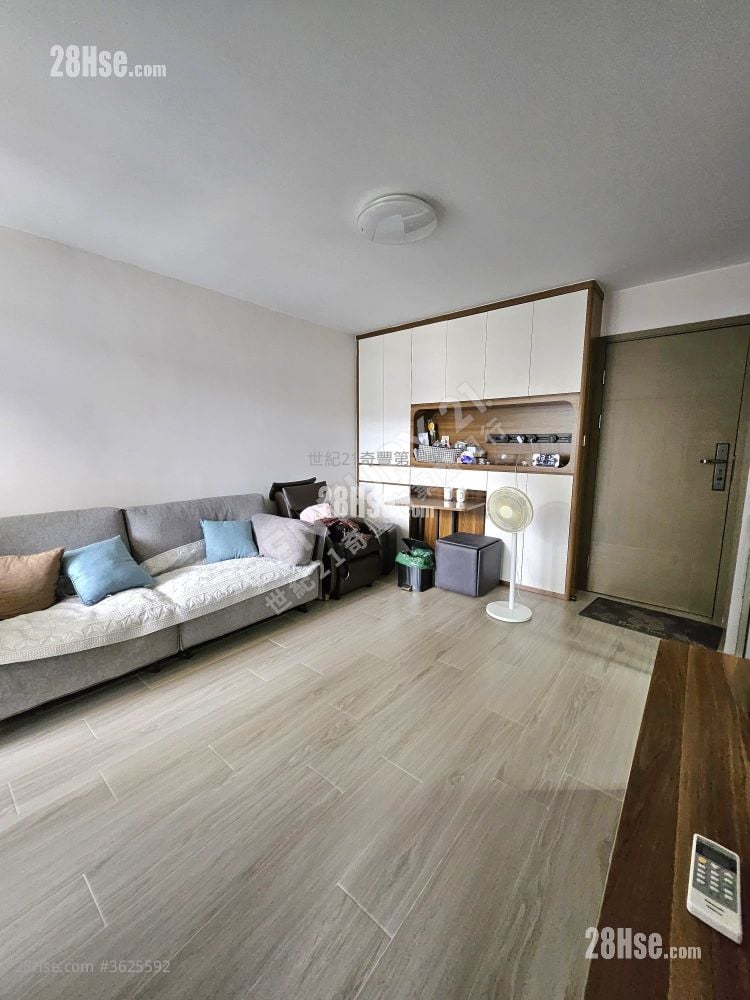 Kam Fung Court Sell 432 ft² Kam Fung Court Sell 432 ft²