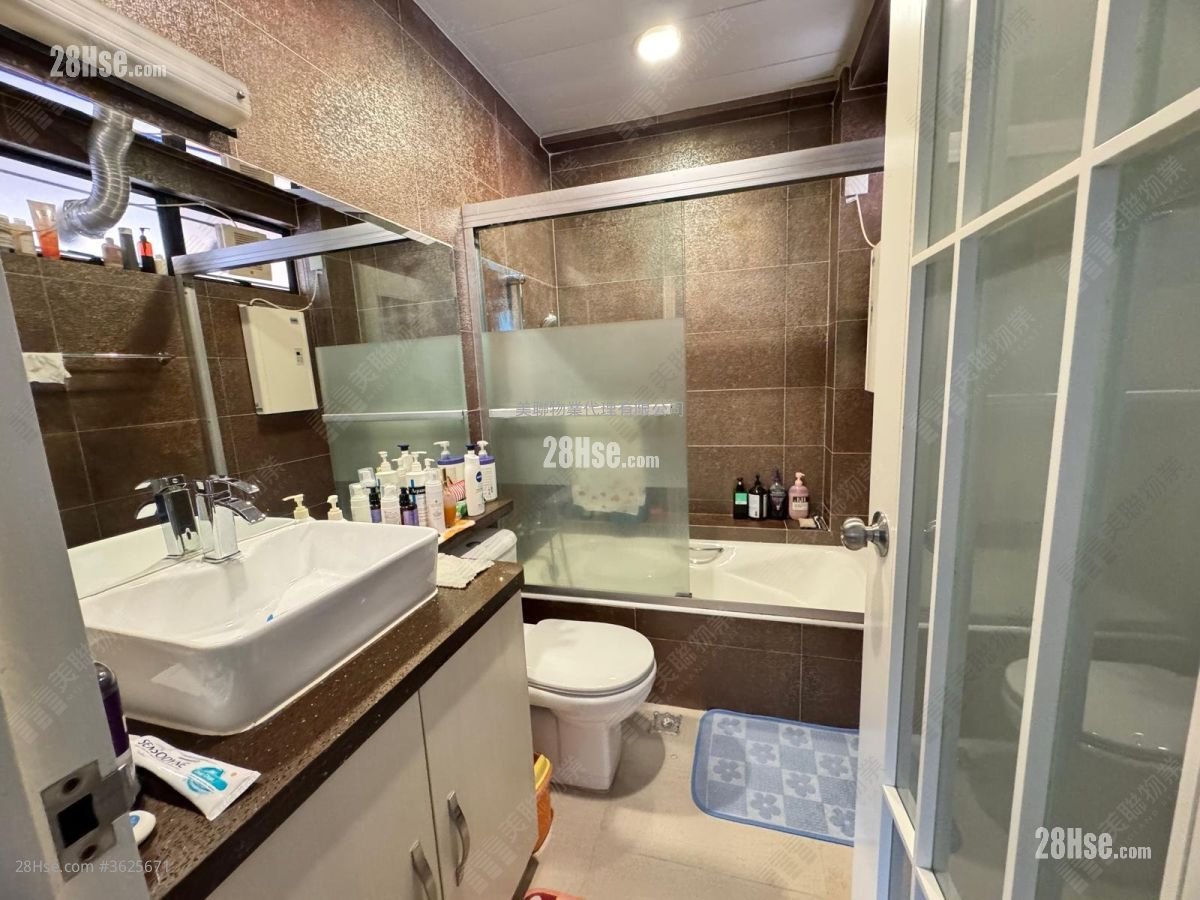 Savanna Garden Sell 3 Bedrooms 924 ft² Savanna Garden Sell 3 Bedrooms 924 ft²