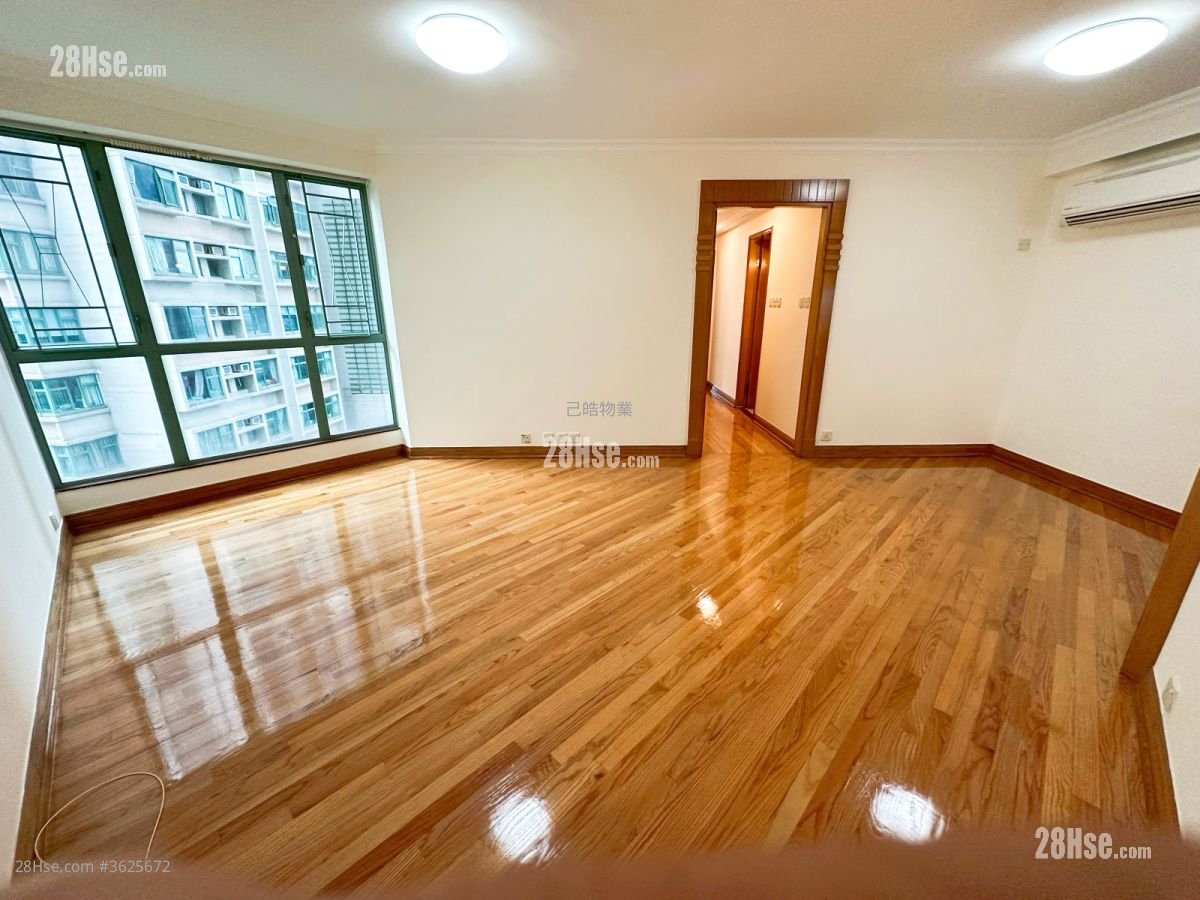 高雲臺 售盤 3 房 , 2 浴室 763 平方呎