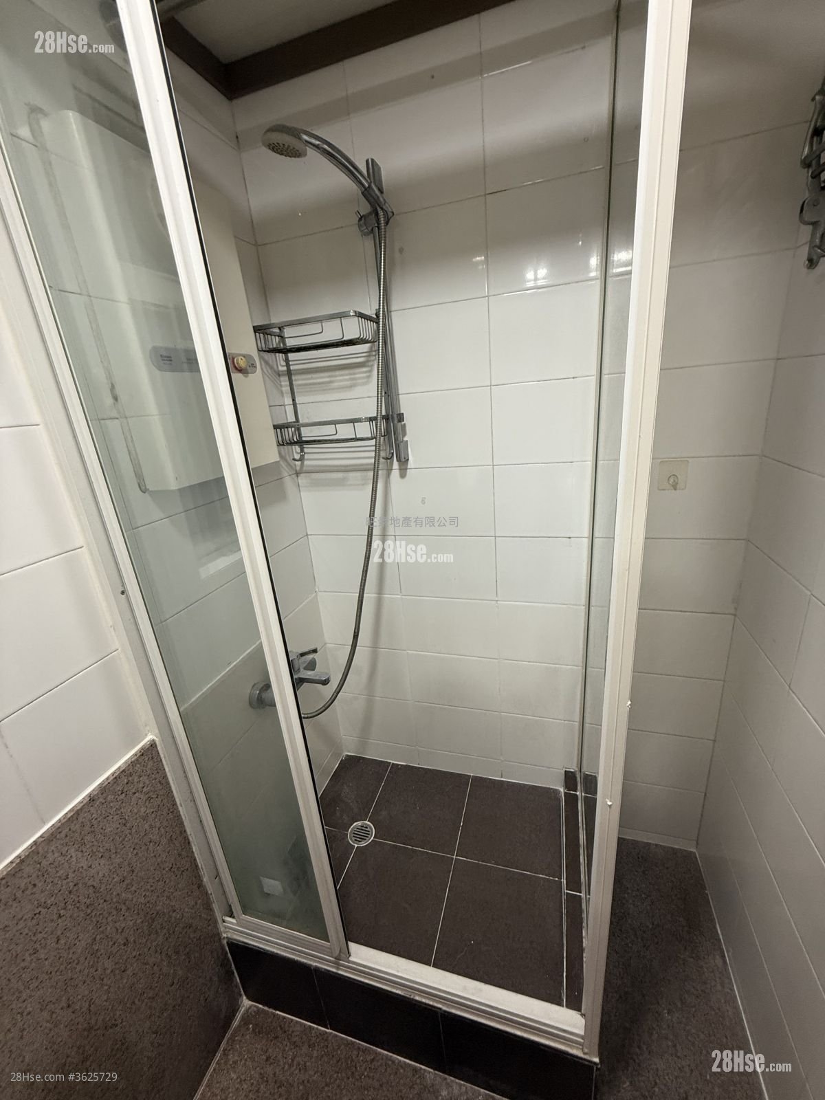 Fu Yan Court Sell 2 Bedrooms 288 ft² Fu Yan Court Sell 2 Bedrooms 288 ft²