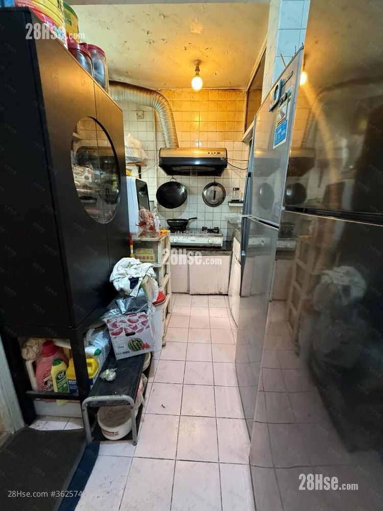 Ka Shing Court Sell 3 Bedrooms , 2 Bathrooms 606 ft² Ka Shing Court Sell 3 Bedrooms , 2 Bathrooms 606 ft²