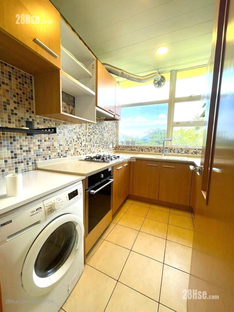 The Hillgrove Sell 4 Bedrooms , 2 Bathrooms 873 ft² The Hillgrove Sell 4 Bedrooms , 2 Bathrooms 873 ft²