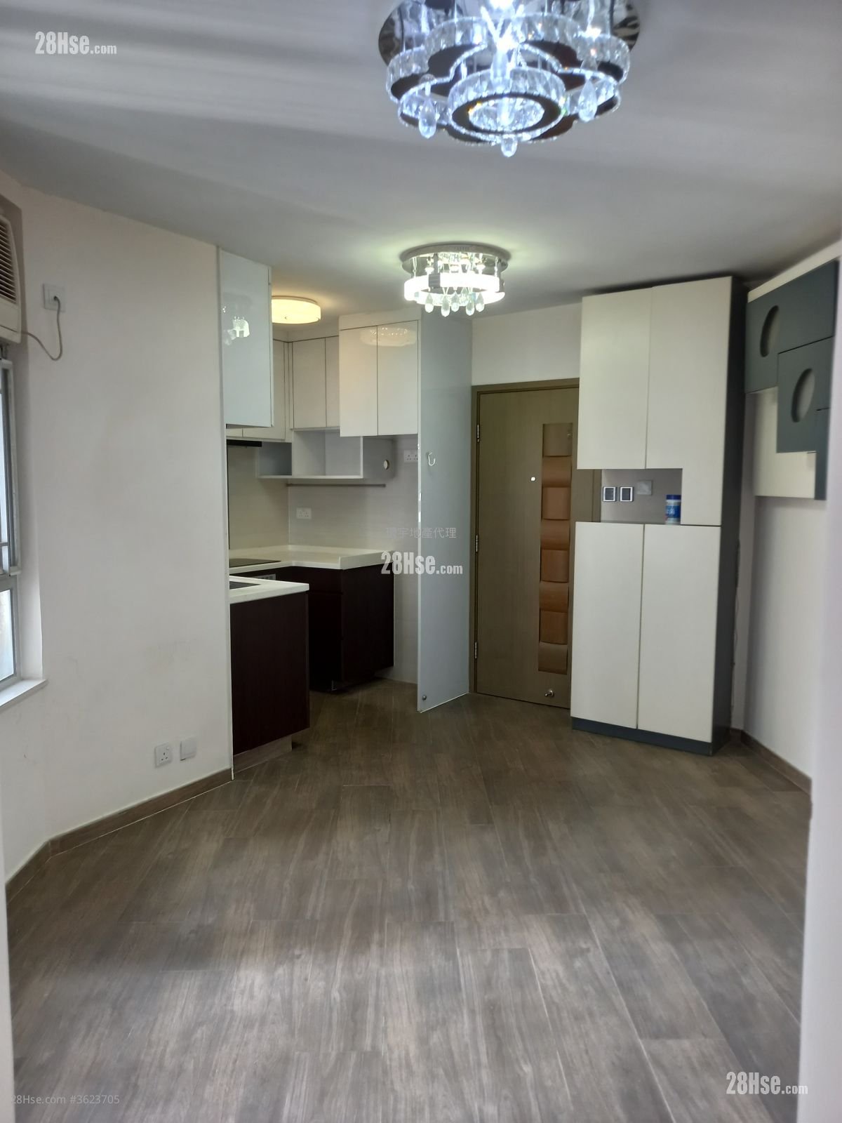 景峰花园 租盘 2 房 , 1 浴室 400 平方尺