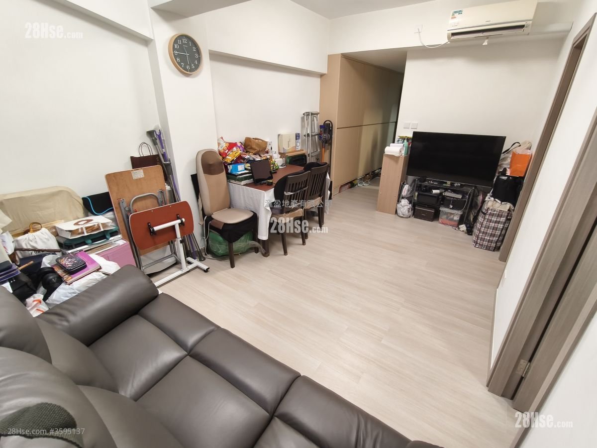 Rialto Mansion Sell 2 Bedrooms , 1 Bathroom 440 ft²