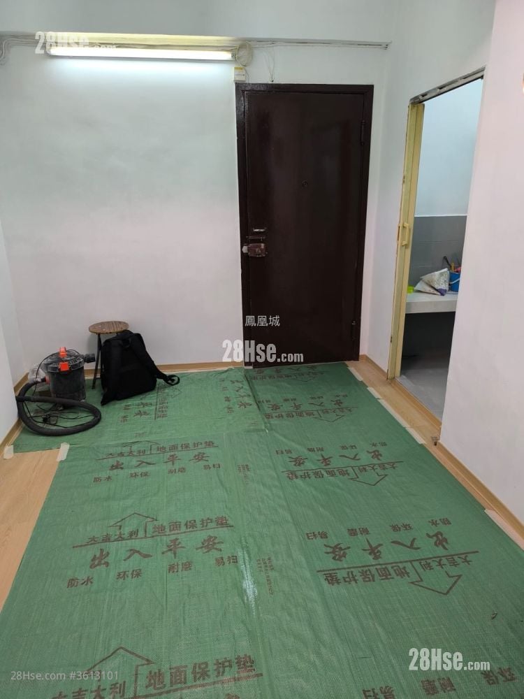 五聯大廈 租盤 3 房 , 1 浴室 352 平方呎