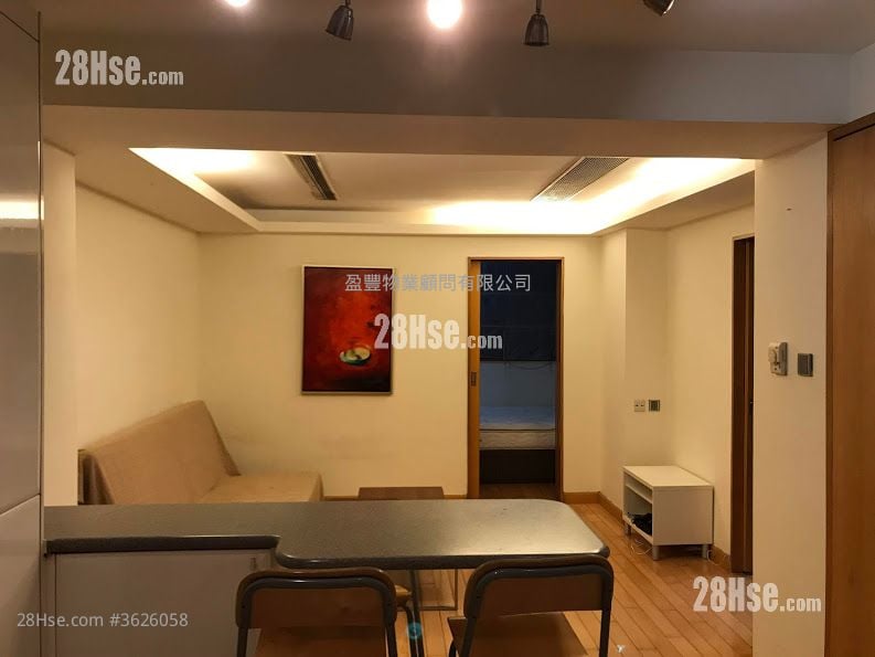 Cheong Chun Building Sell 2 Bedrooms , 1 Bathroom 695 ft²