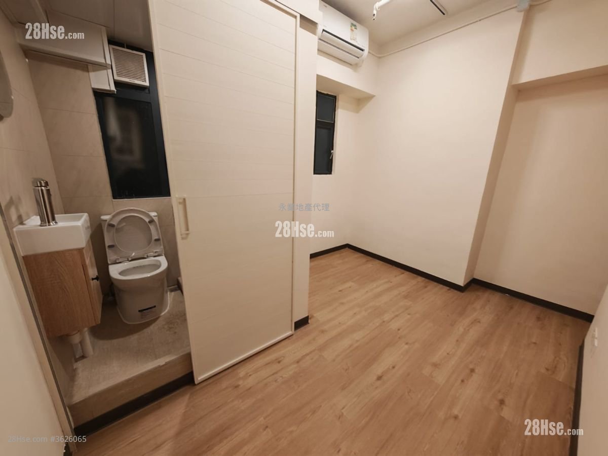 Howard Factory Building Rental Studio , 1 Toilet Howard Factory Building Rental Studio , 1 Toilet
