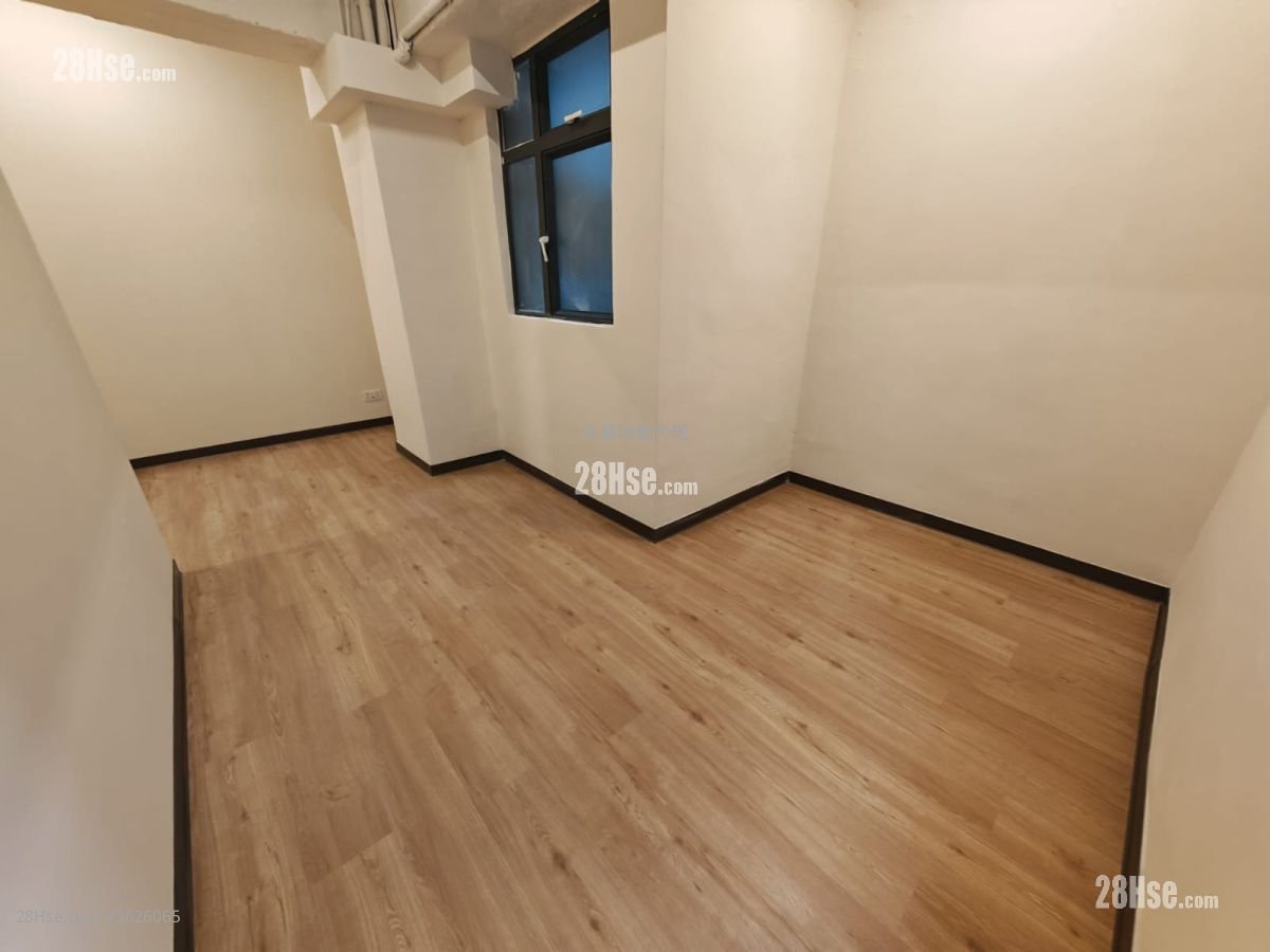 Howard Factory Building Rental Studio , 1 Toilet Howard Factory Building Rental Studio , 1 Toilet