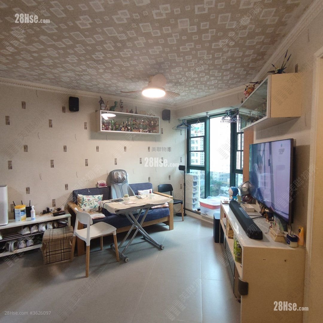 Galaxia Sell 3 Bedrooms 517 ft²