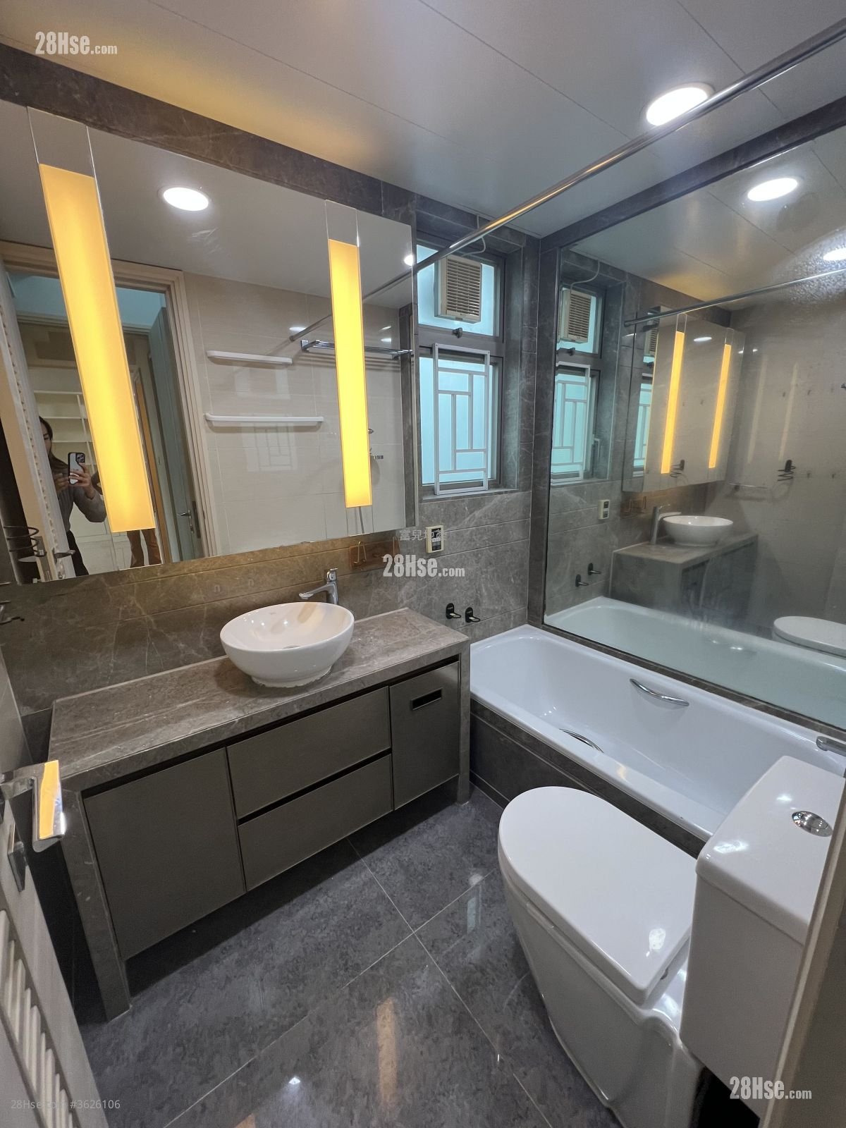 Yuccie Square Rental 643 ft²