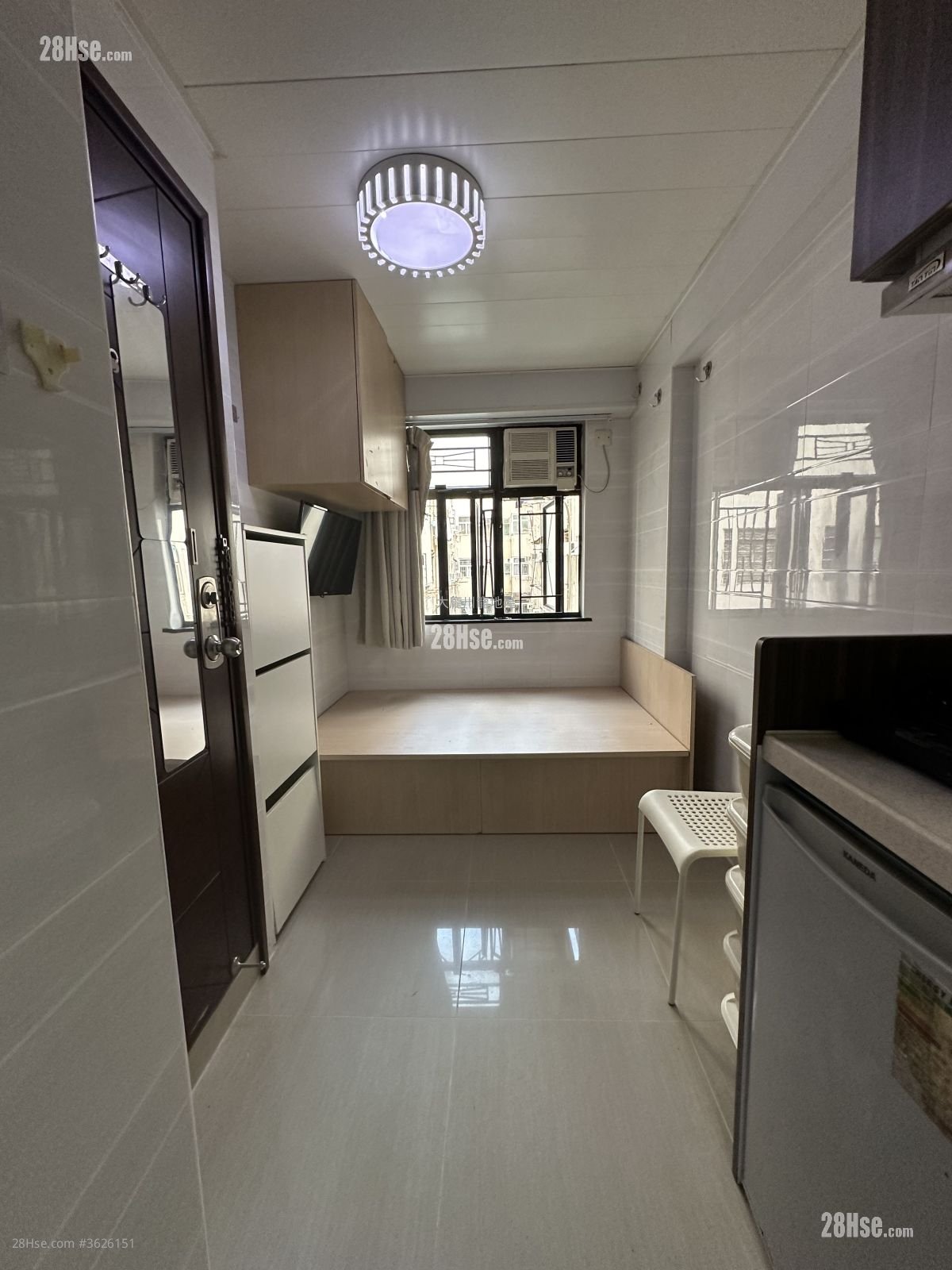 樹德樓 租盤 130 平方呎