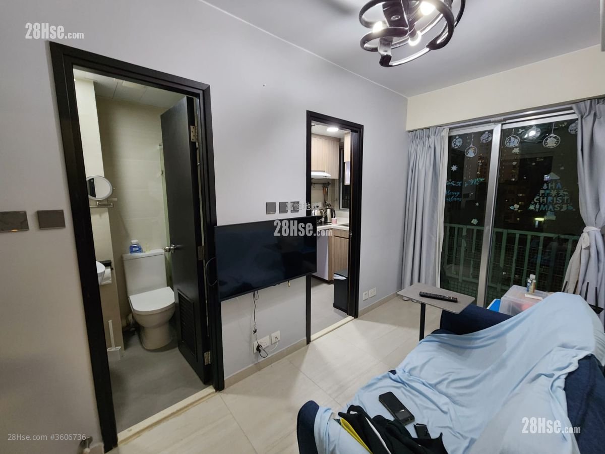 Kellet Court Rental 2 Bedrooms , 1 Bathroom 296 ft²