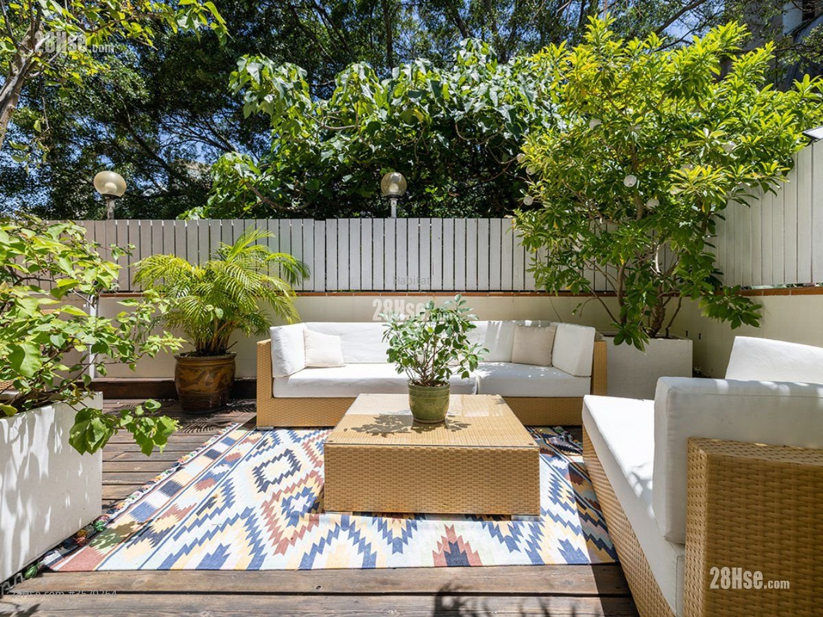 伦辉楼 售盘 2 房 , 1 浴室 615 平方尺