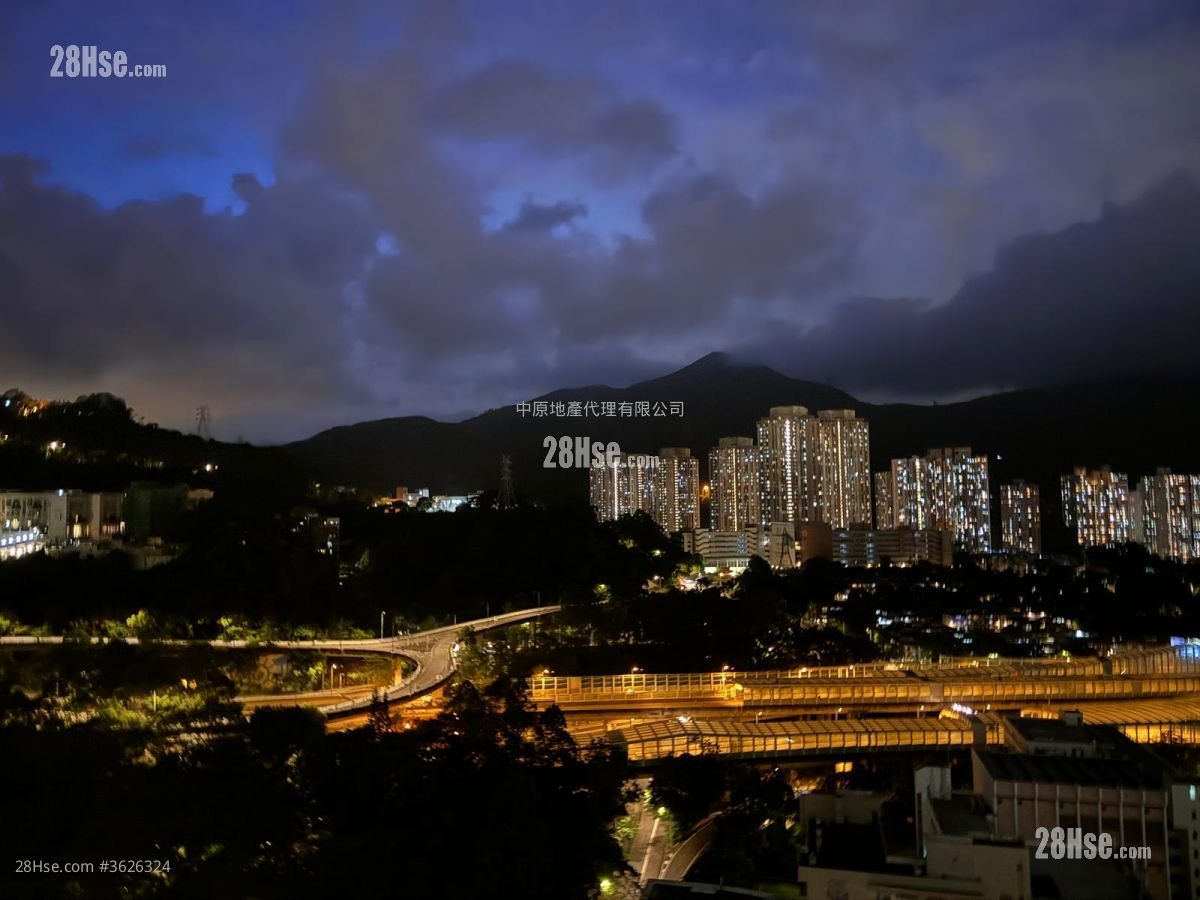 名城 售盤 4 房 , 3 浴室 958 平方呎