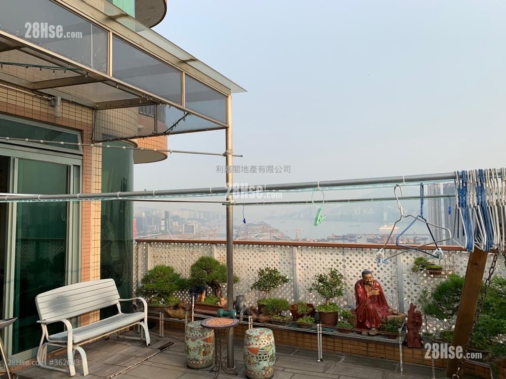 Prince Ritz Sell 4 Bedrooms , 3 Bathrooms 1,871 ft²