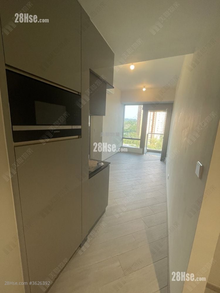 The Royale Sell 2 Bedrooms , 1 Bathroom 446 ft² The Royale Sell 2 Bedrooms , 1 Bathroom 446 ft²