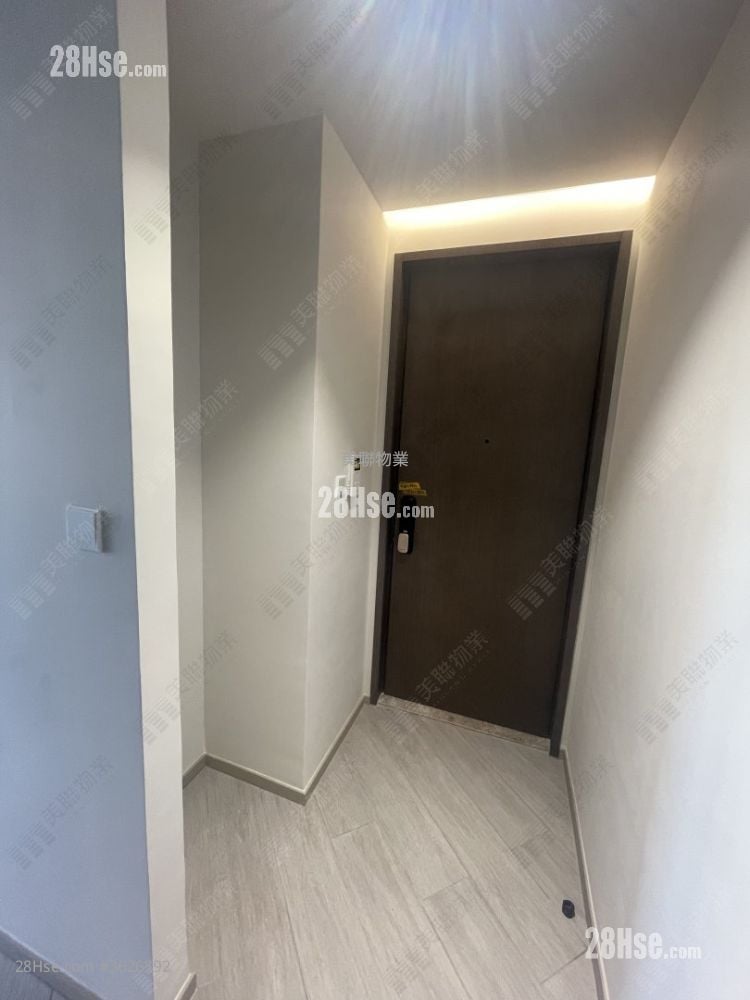 The Royale Sell 2 Bedrooms , 1 Bathroom 446 ft² The Royale Sell 2 Bedrooms , 1 Bathroom 446 ft²