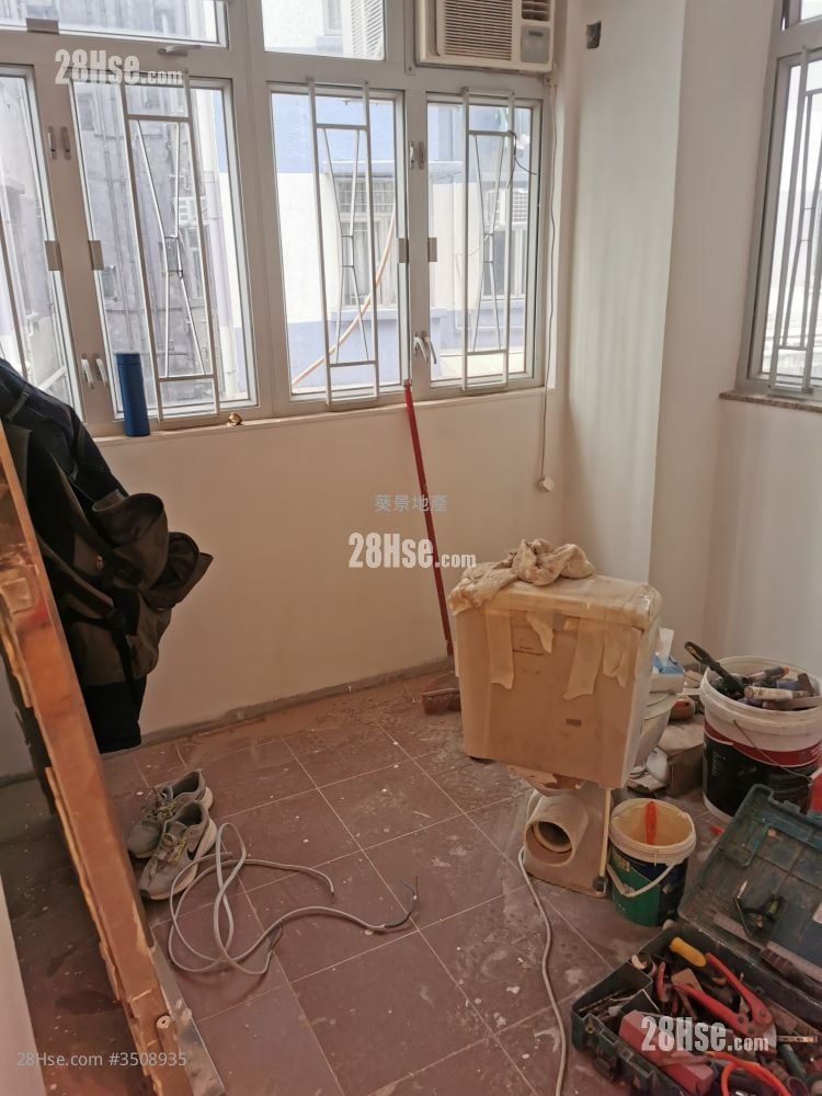 万成楼 租盘 1 房 , 1 浴室 180 平方尺