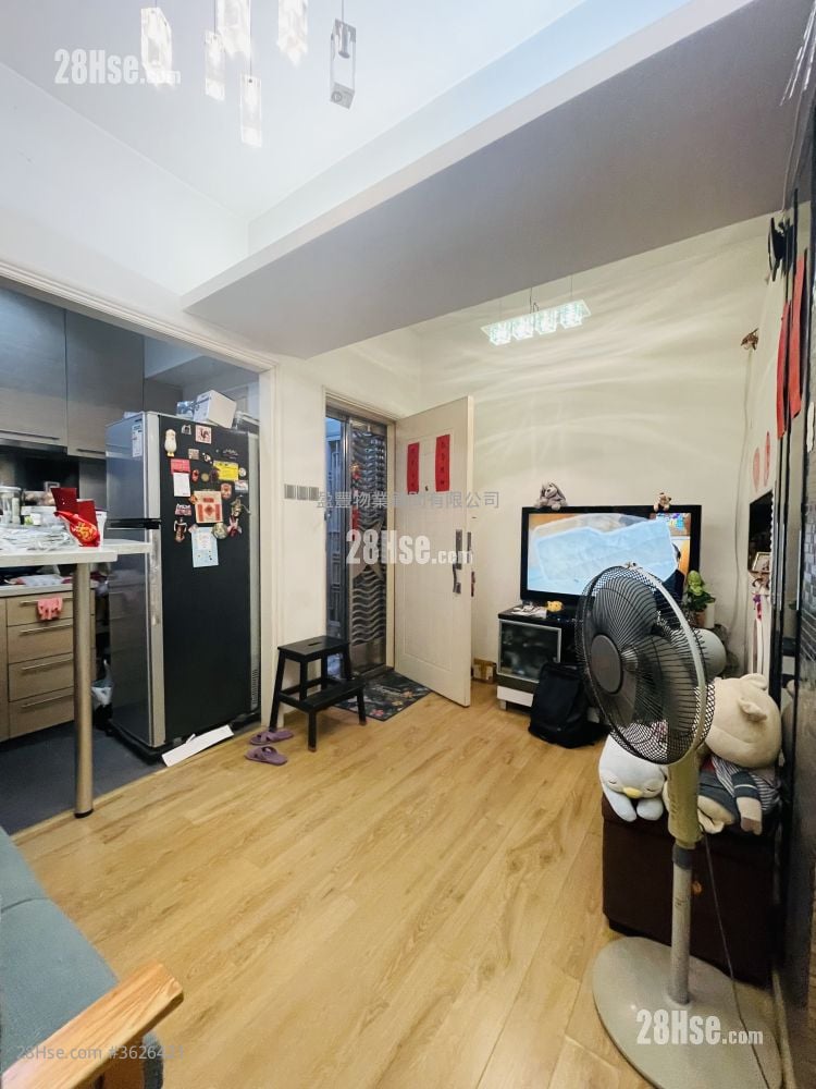 Kwong Sang Hong Building Sell 2 Bedrooms , 1 Bathroom 392 ft²