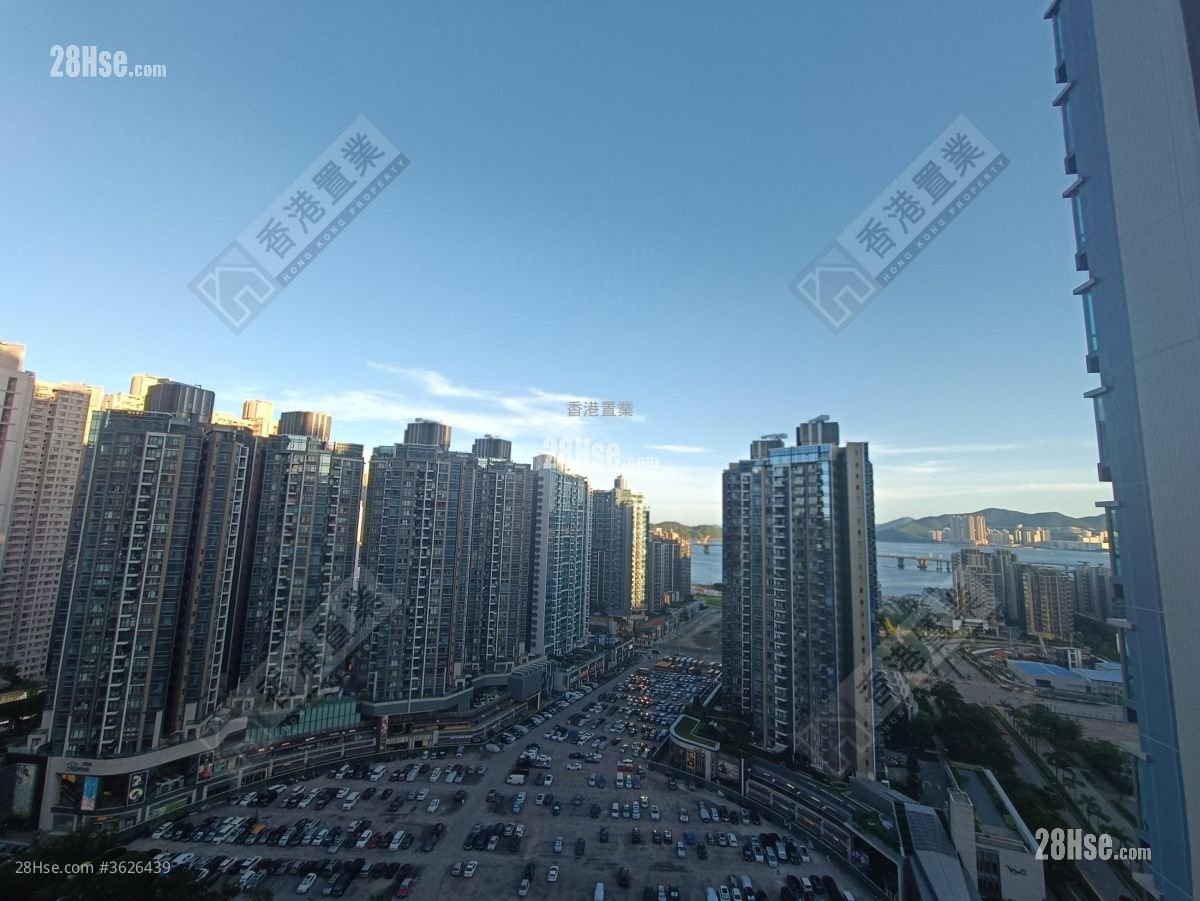 The Wings Rental 3 Bedrooms , 2 Bathrooms 862 ft²