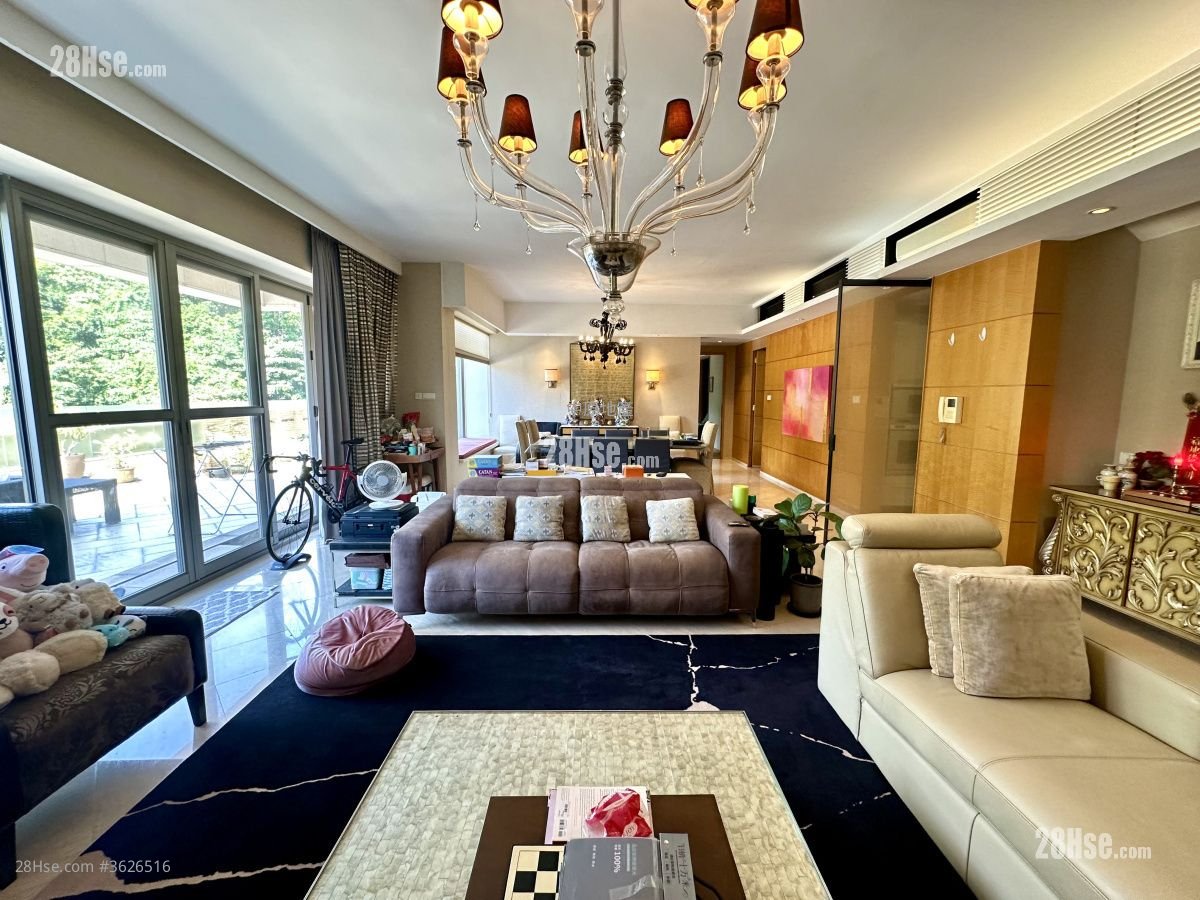 The Great Hill Sell 4 Bedrooms 2,587 ft²