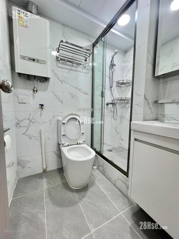 隆基大楼 租盘 2 房 , 1 浴室 277 平方尺