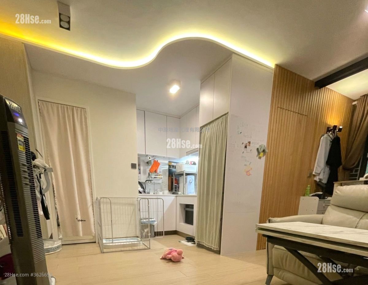 Hoi Lok Court Sell 2 Bedrooms , 1 Bathroom 391 ft²