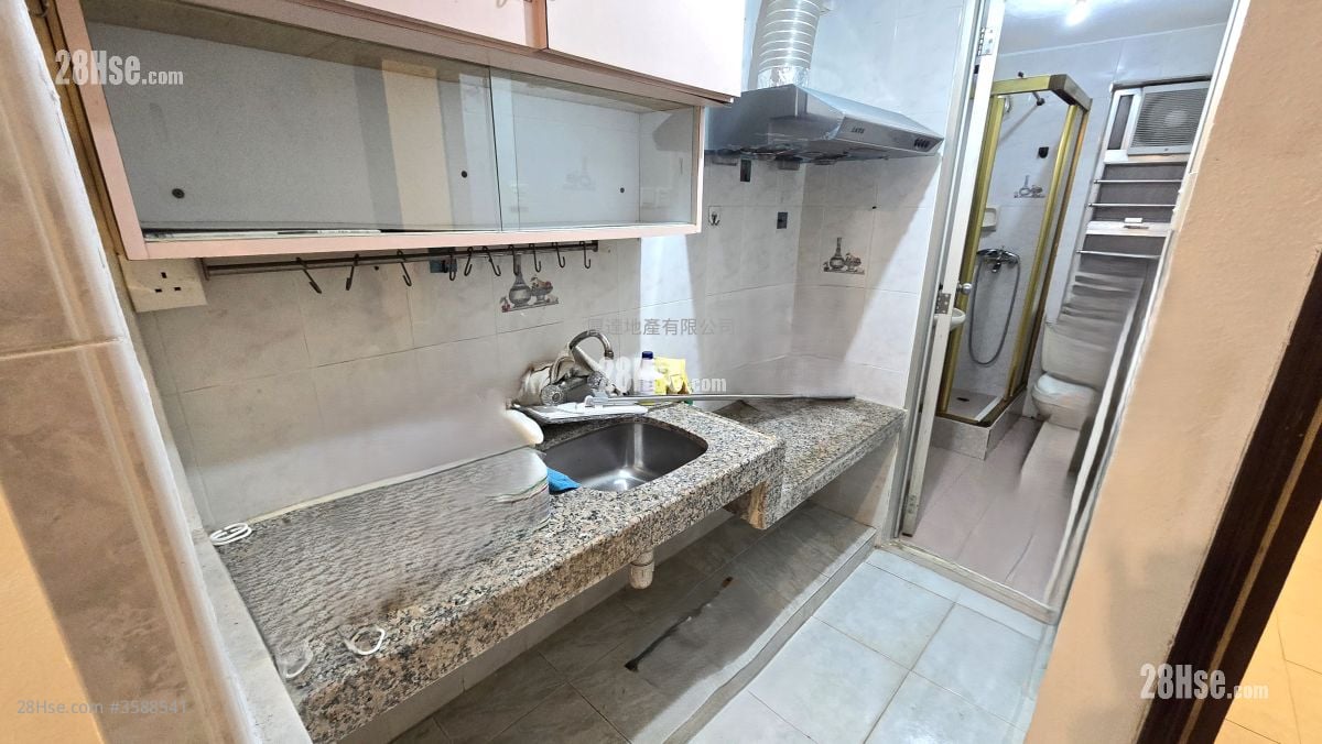 村屋 租盘 1 房 , 1 浴室 300 平方尺