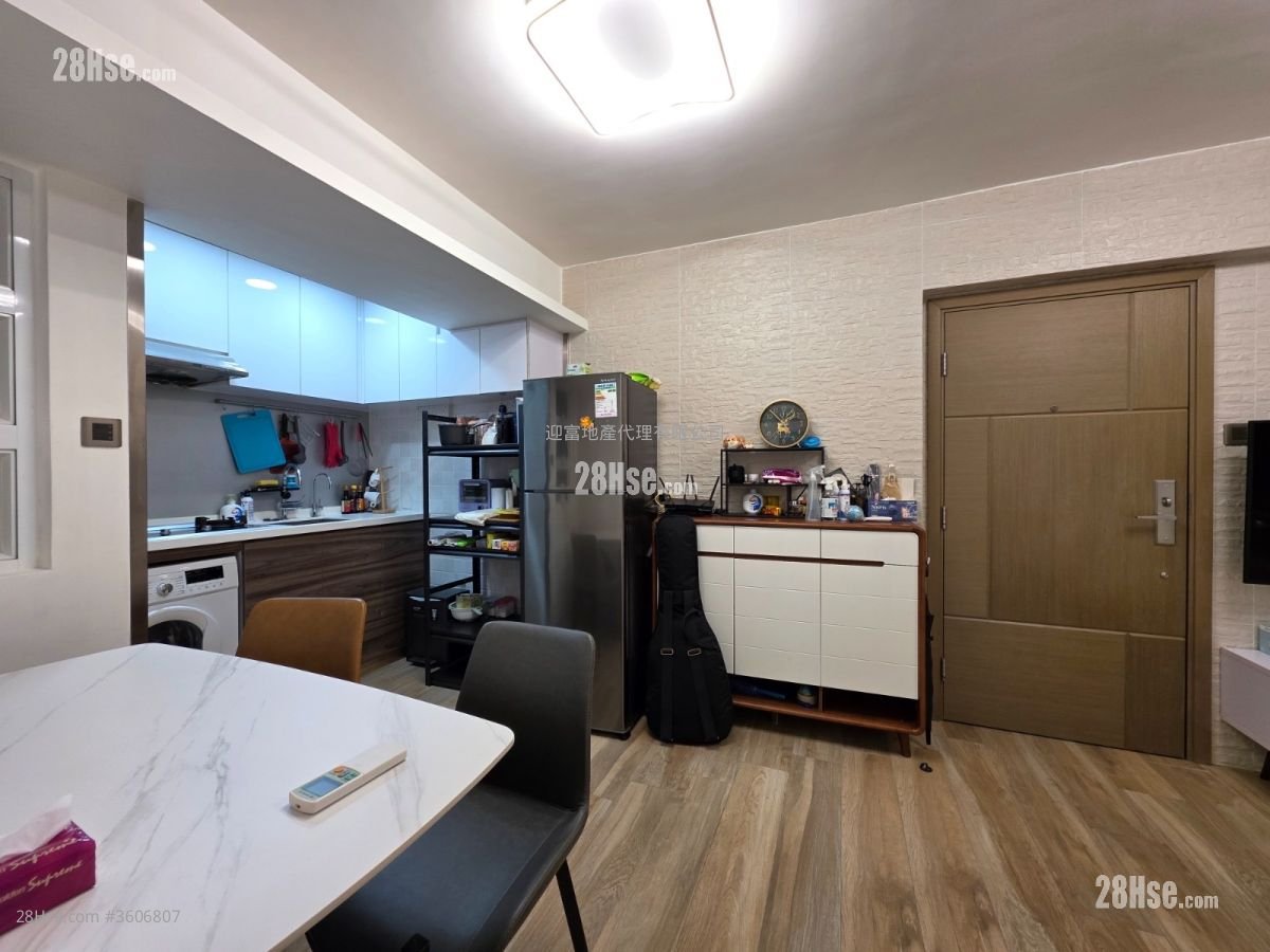 红磡湾中心 租盘 2 房 , 1 浴室 411 平方尺
