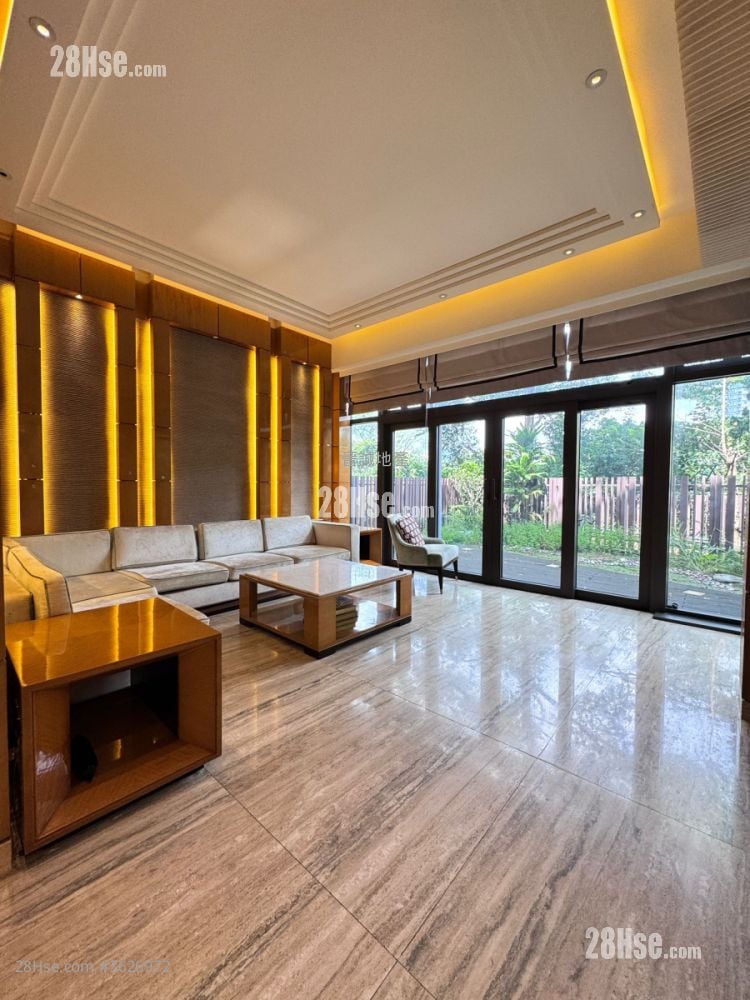 Jade Grove Rental 5+ Bedrooms , 5+ Bathrooms 2,452 ft²