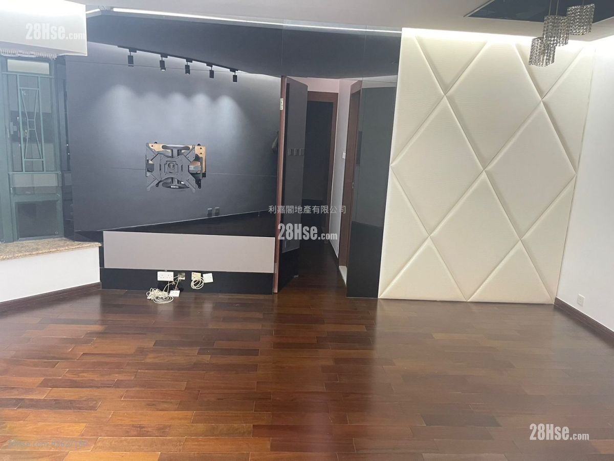 灏景湾 租盘 2 房 , 2 浴室 666 平方尺