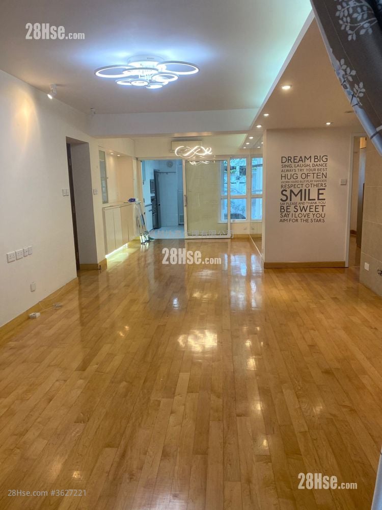 金龍閣 租盤 4 房 , 2 浴室 1,301 平方呎