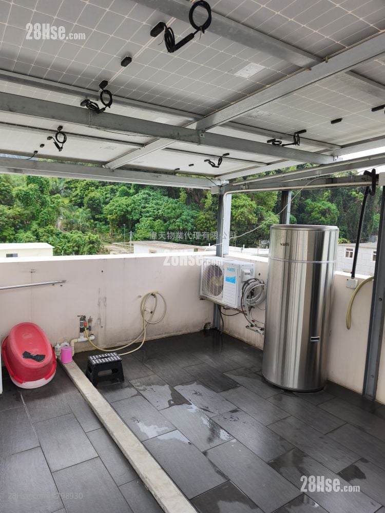 Village Sell 5+ Bedrooms , 3 Bathrooms 1,890 ft²