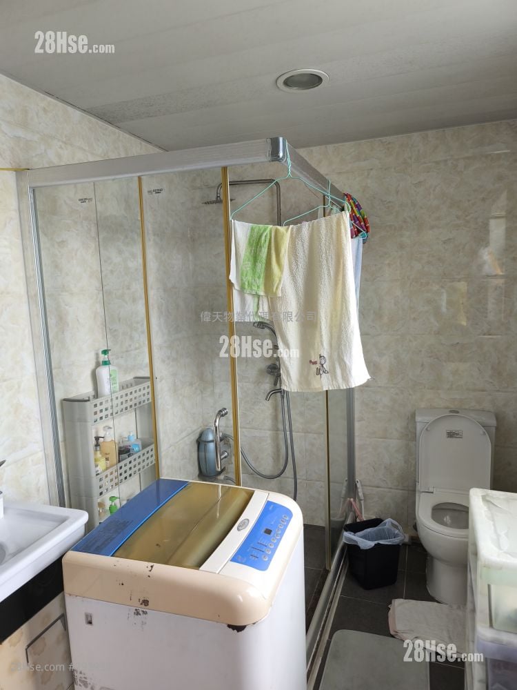 Village Sell 5+ Bedrooms , 3 Bathrooms 1,890 ft²