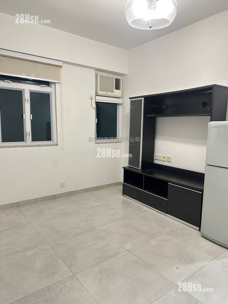 轩尼诗大厦 售盘 1 房 , 1 浴室 520 平方尺