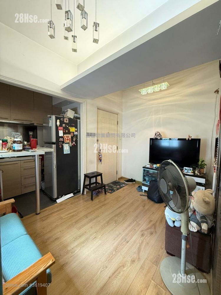 Kwong Sang Hong Building Sell 2 Bedrooms , 1 Bathroom 392 ft²