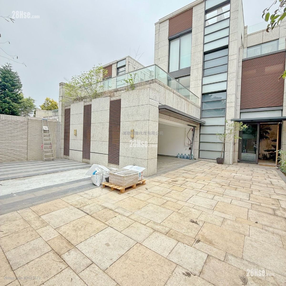 Valais Rental 4 Bedrooms , 5+ Bathrooms 2,773 ft²