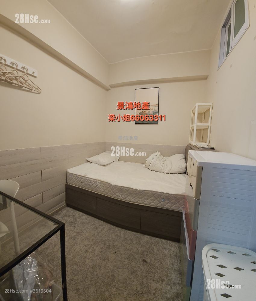 Man Wai Building Rental Studio , 1 Bathroom 620 ft²