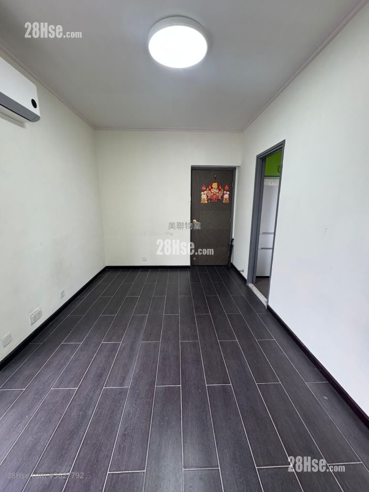 Wang Fung Building Sell 2 Bedrooms 370 ft²