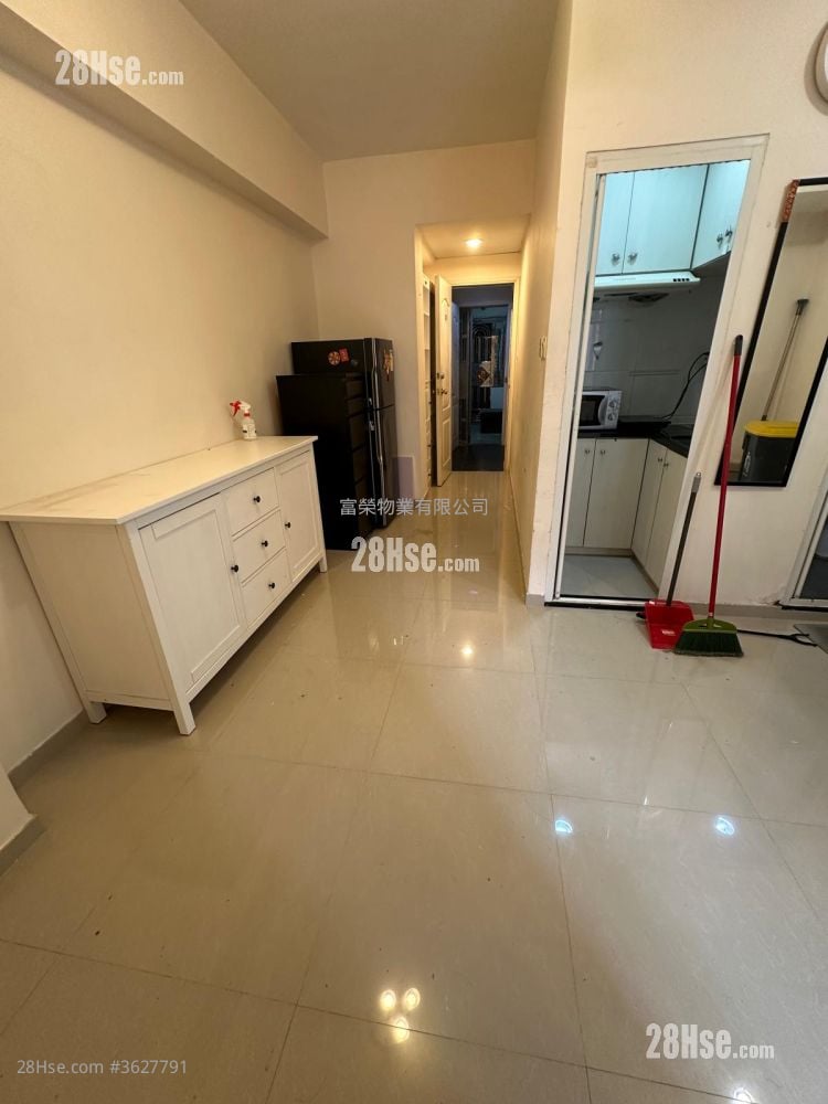 Yen Wo Building Rental 2 Bedrooms , 1 Bathroom 350 ft²