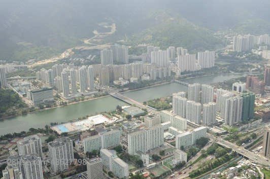 御龙山 租盘 4 房 , 4 浴室 1,845 平方尺