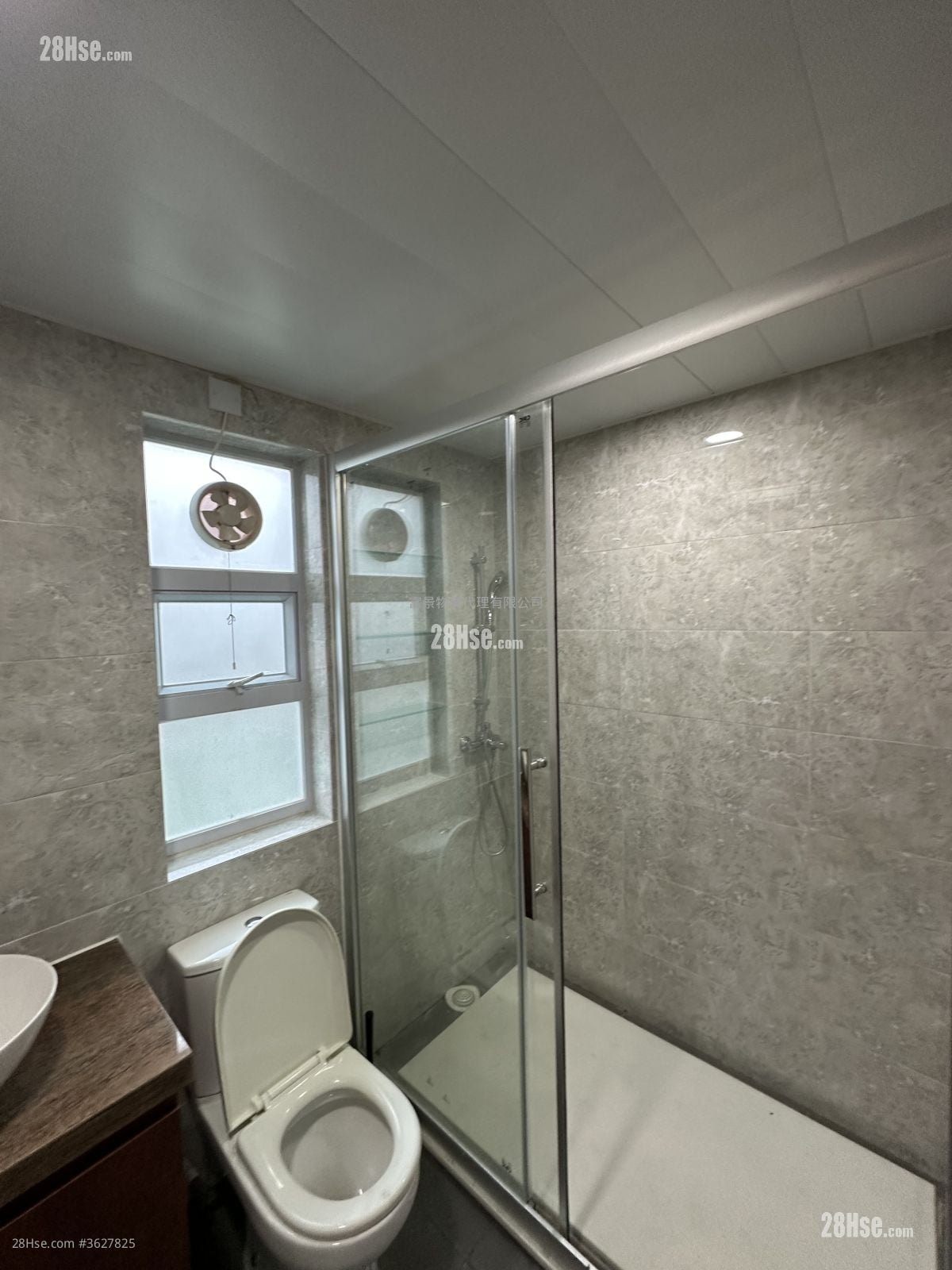 Lung Kwu Tan Sell 3 Bedrooms , 1 Bathroom 653 ft²