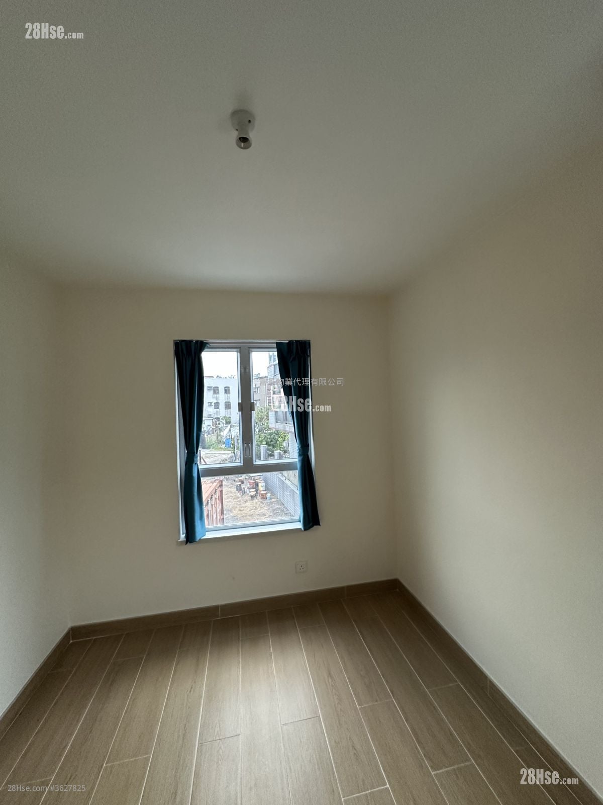 Lung Kwu Tan Sell 3 Bedrooms , 1 Bathroom 653 ft²