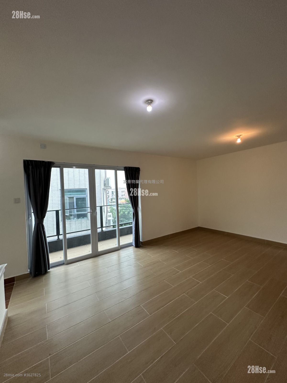 Lung Kwu Tan Sell 3 Bedrooms , 1 Bathroom 653 ft²