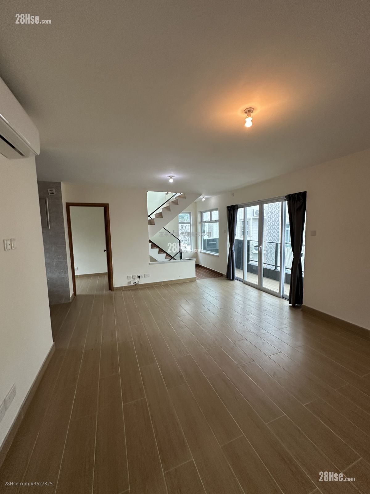 Lung Kwu Tan Sell 3 Bedrooms , 1 Bathroom 653 ft²